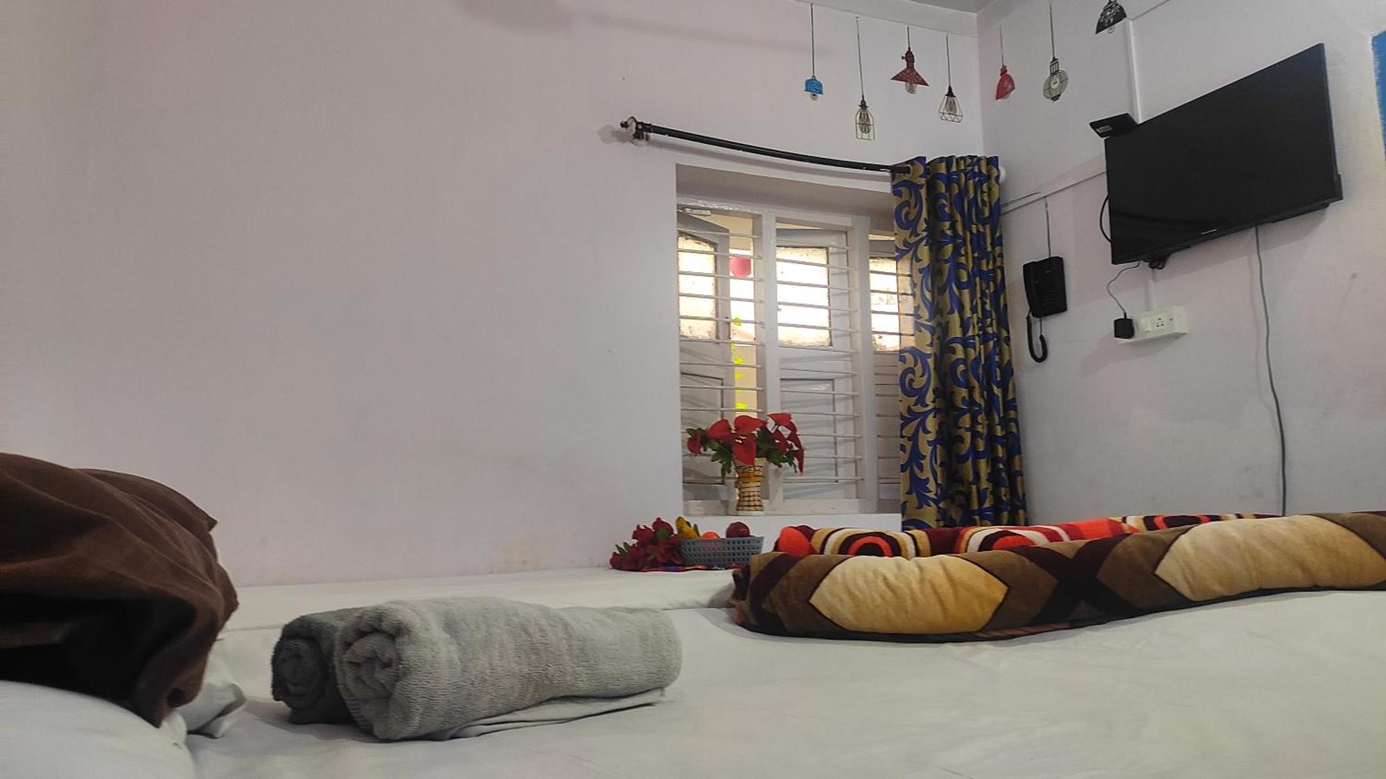 Adh Amilia Gardens Hotel Narasimharaja Puram Luaran gambar