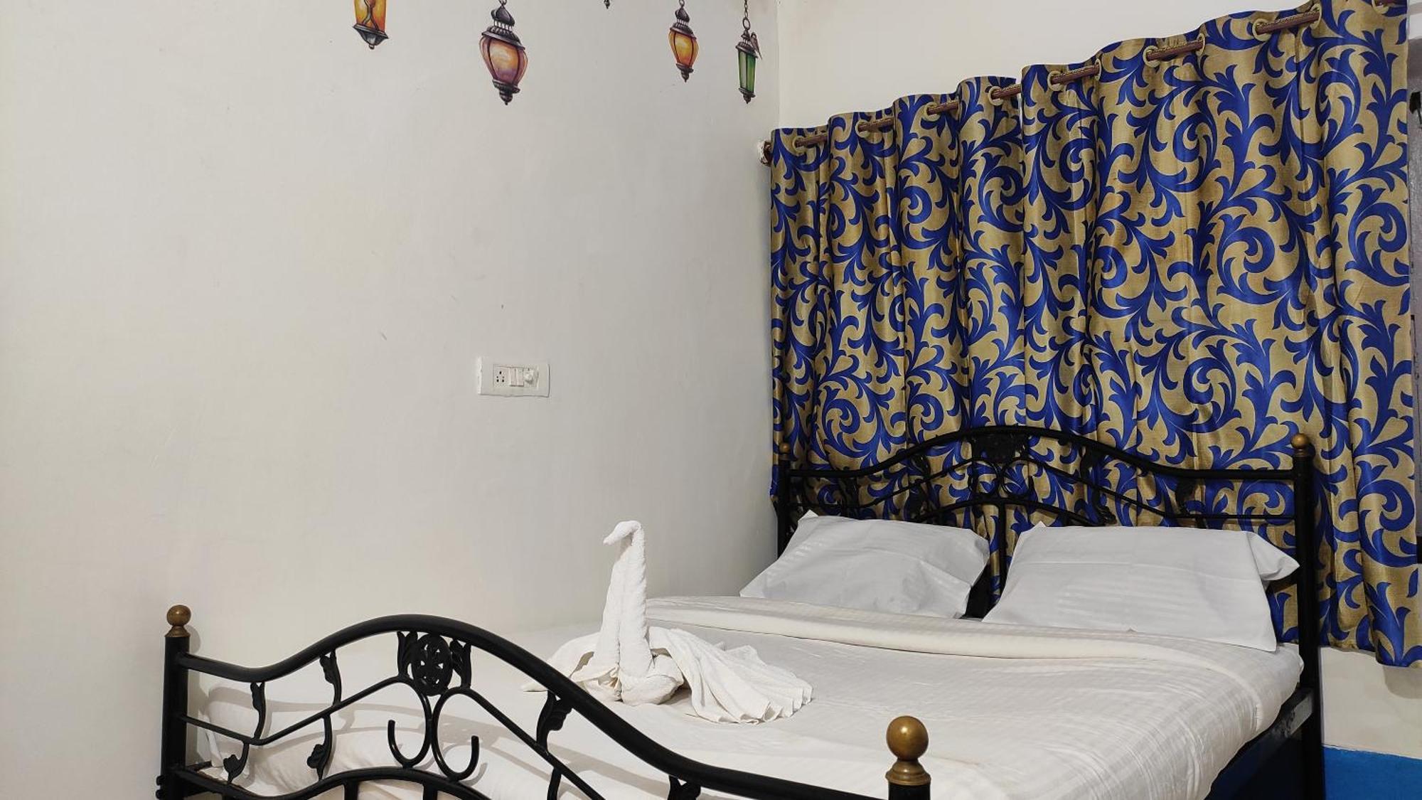 Adh Amilia Gardens Hotel Narasimharaja Puram Luaran gambar
