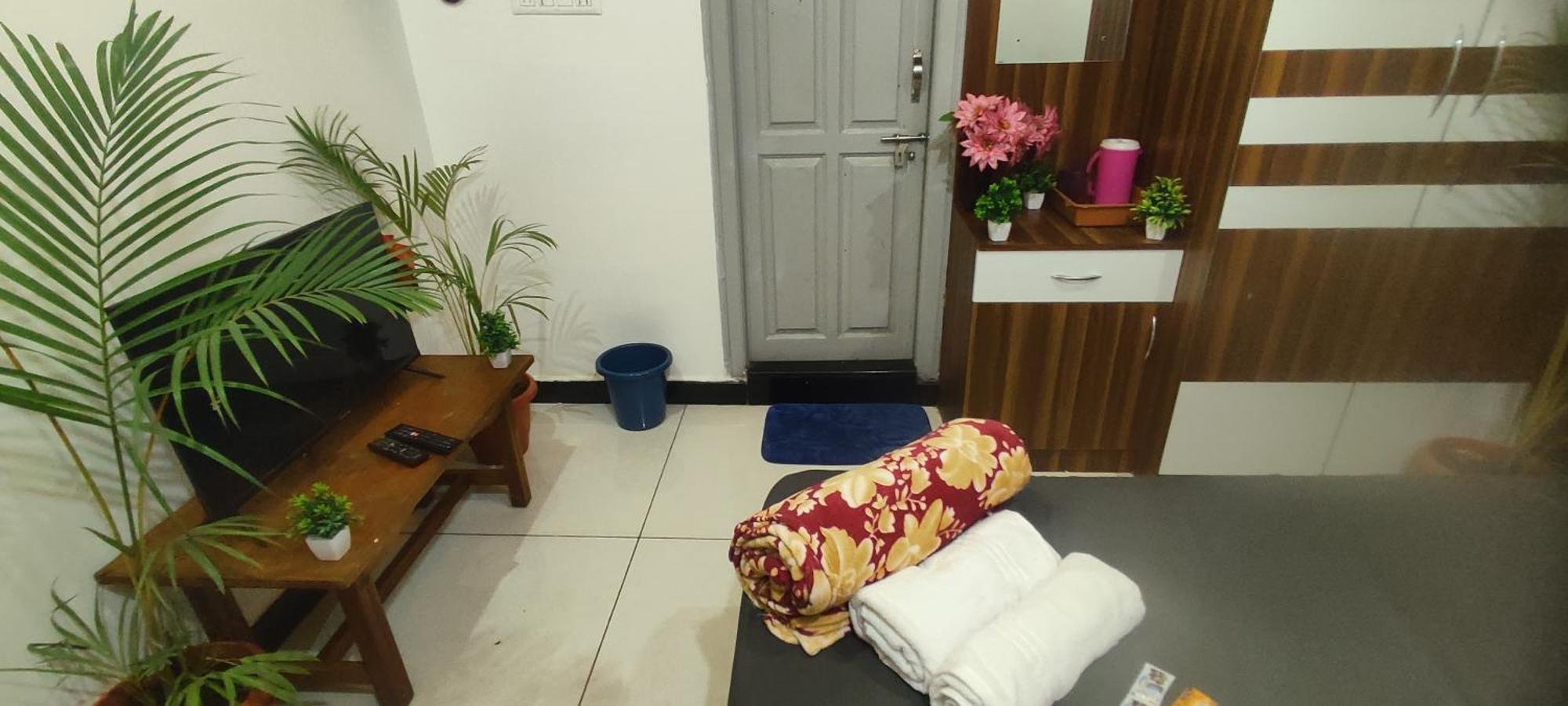 Adh Amilia Gardens Hotel Narasimharaja Puram Luaran gambar
